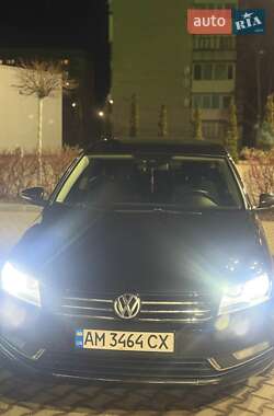 Седан Volkswagen Passat 2011 в 
