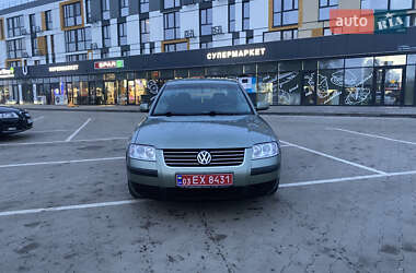 Седан Volkswagen Passat 2002 в Луцьку