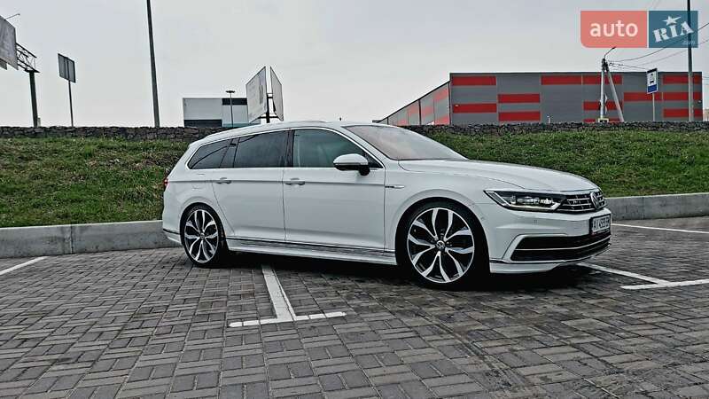 Универсал Volkswagen Passat 2016 в Киеве фото 8 Универсал Volkswagen Passat 2016 в Киеве