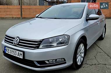 Седан Volkswagen Passat 2013 в Дніпрі