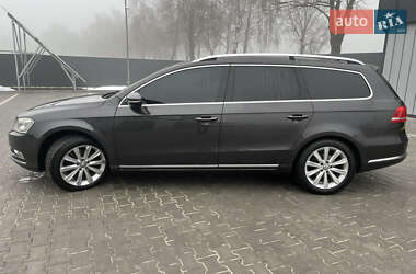 Універсал Volkswagen Passat 2011 в Володимирі