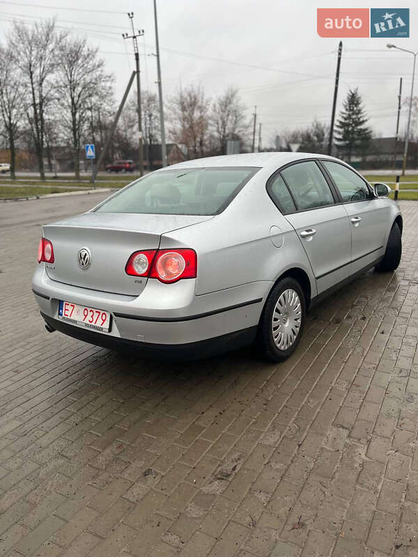 Седан Volkswagen Passat 2005 в Миргороде фото 4 Седан Volkswagen Passat 2005 в Миргороде