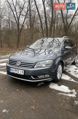 Універсал Volkswagen Passat 2011 в Бердичеві