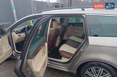 Универсал Volkswagen Passat 2011 в 
