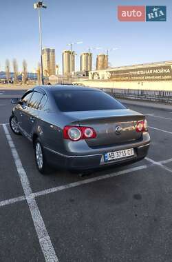 Седан Volkswagen Passat 2007 в Києві