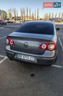 Седан Volkswagen Passat 2007 в Києві