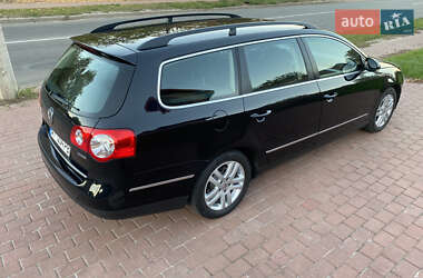 Универсал Volkswagen Passat 2009 в Киеве