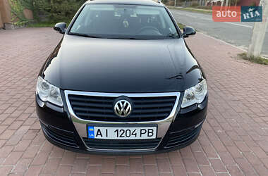 Универсал Volkswagen Passat 2009 в Киеве