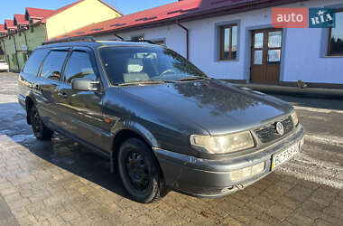 Универсал Volkswagen Passat 1996 в Городке