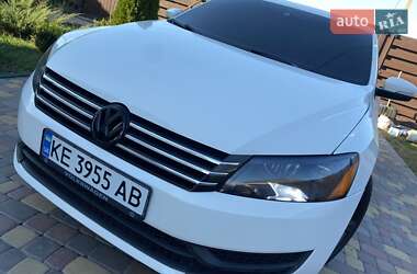 Седан Volkswagen Passat 2014 в Днепре