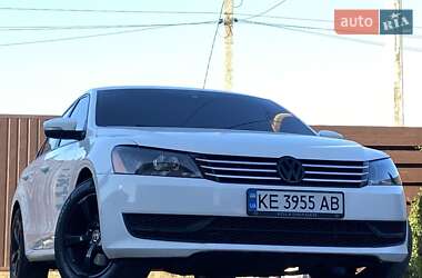 Седан Volkswagen Passat 2014 в Днепре