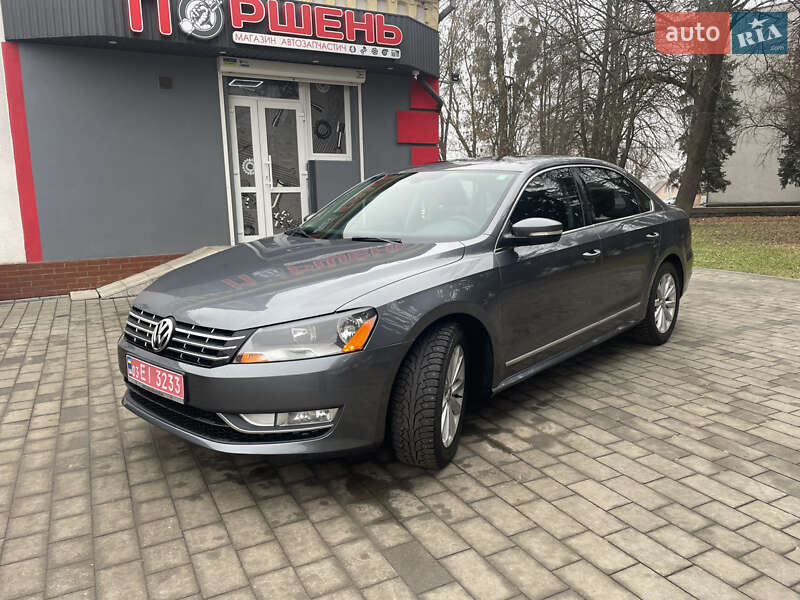 Седан Volkswagen Passat 2013 в Дубні