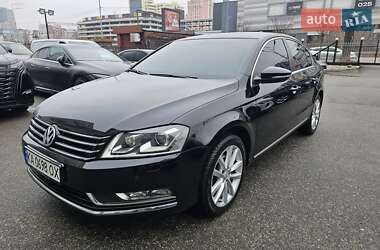 Седан Volkswagen Passat 2013 в Вінниці