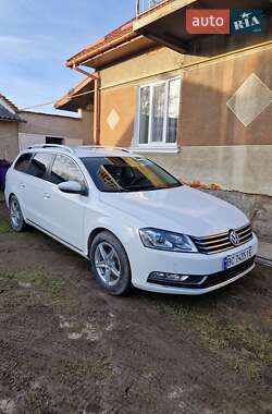 Універсал Volkswagen Passat 2011 в Львові