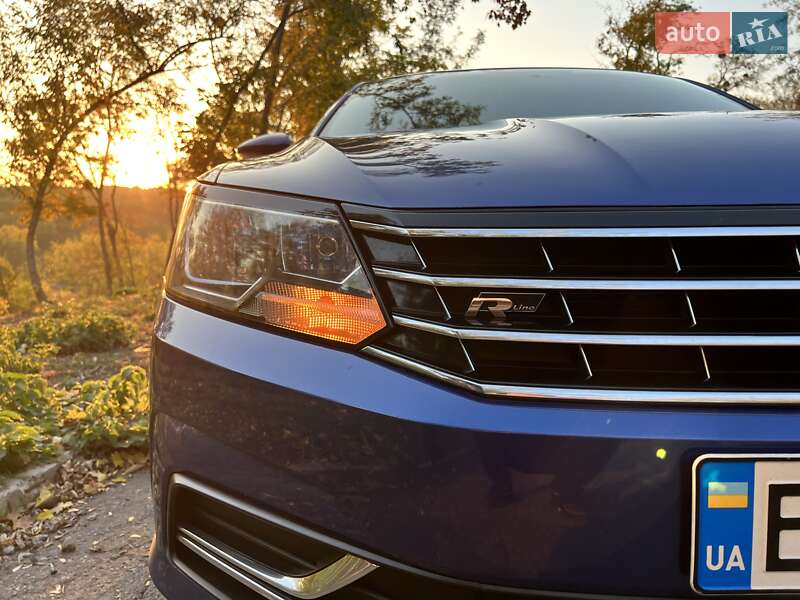 Седан Volkswagen Passat 2016 в Полтаві