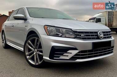 Седан Volkswagen Passat 2017 в Дніпрі