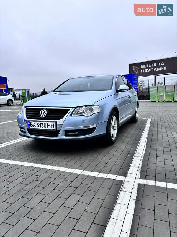 Седан Volkswagen Passat 2006 в Голованевске