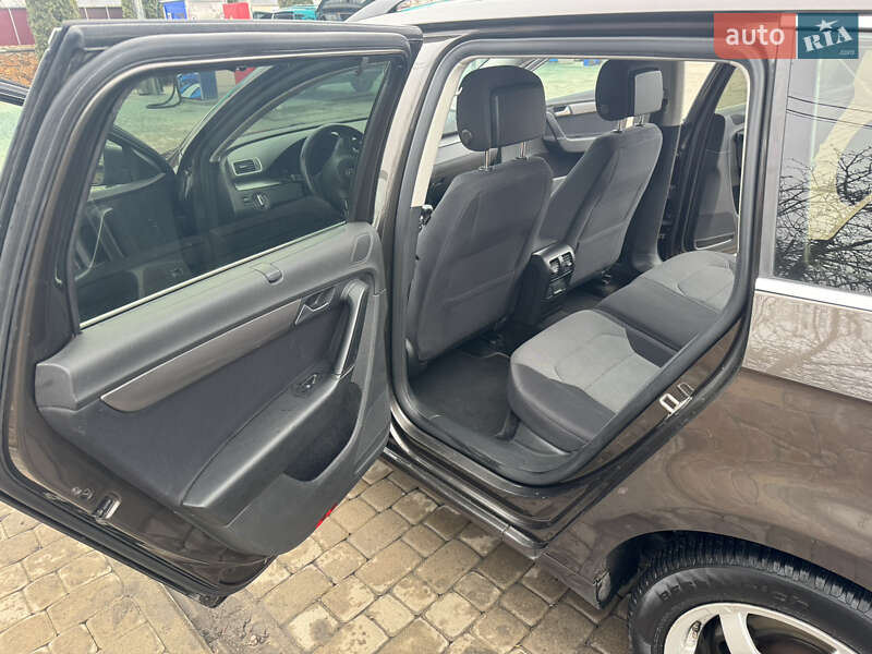 Универсал Volkswagen Passat 2012 в Березному фото 15 Универсал Volkswagen Passat 2012 в Березному