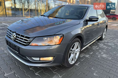 Седан Volkswagen Passat 2014 в Вінниці