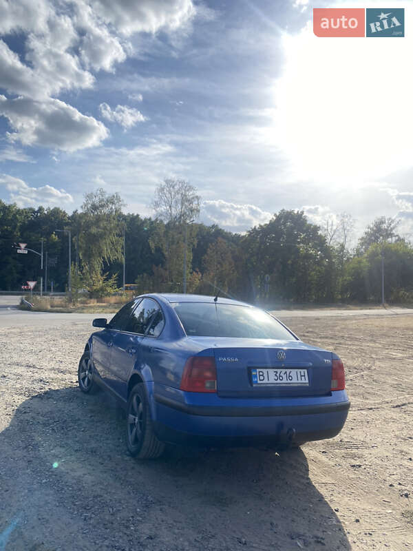 Седан Volkswagen Passat 1999 в Полтаві