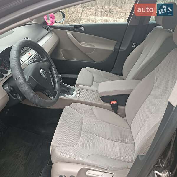 Седан Volkswagen Passat 2008 в Киеве
