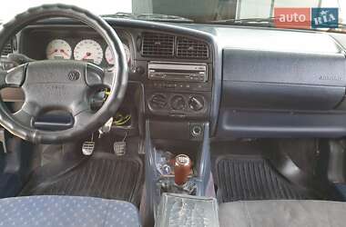 Универсал Volkswagen Passat 1996 в 