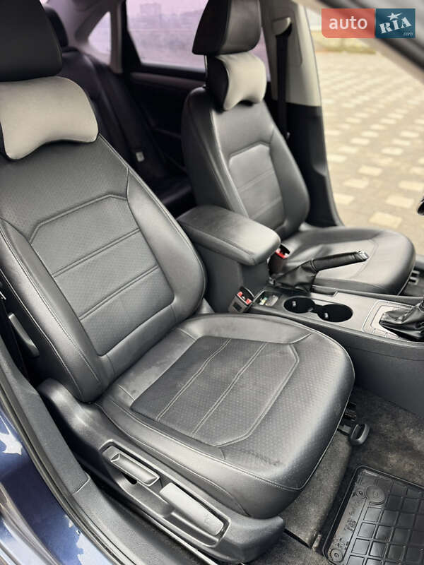 Седан Volkswagen Passat 2015 в Хмельницькому