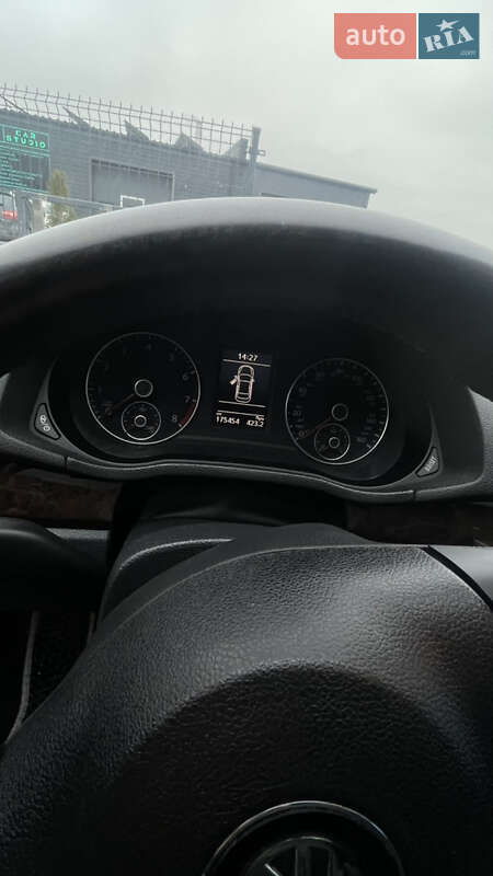 Седан Volkswagen Passat 2014 в Ивано-Франковске