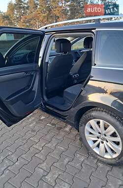 Универсал Volkswagen Passat 2011 в 