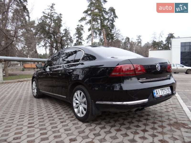 Седан Volkswagen Passat 2012 в Черкасах