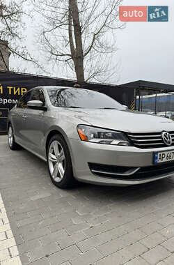 Седан Volkswagen Passat 2013 в Києві