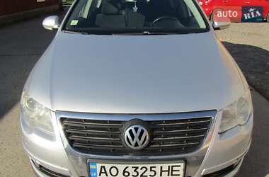 Седан Volkswagen Passat 2006 в Береговому