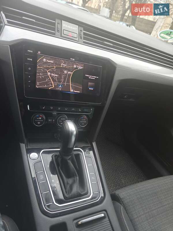 Универсал Volkswagen Passat 2020 в Луцке