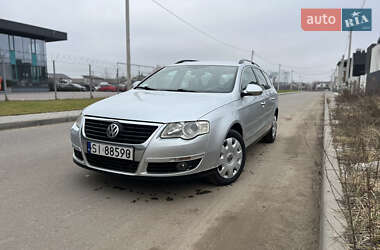 Универсал Volkswagen Passat 2005 в Киеве