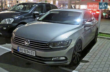 Седан Volkswagen Passat 2015 в 