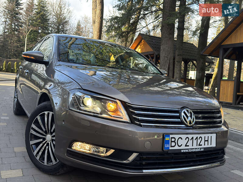 Седан Volkswagen Passat 2011 в Дрогобыче