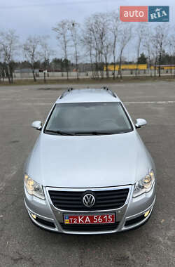 Универсал Volkswagen Passat 2008 в Киеве