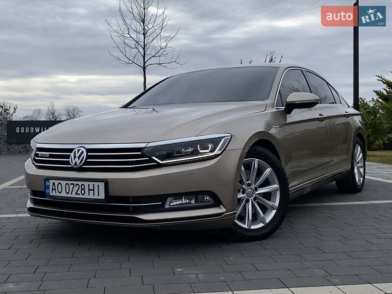 Седан Volkswagen Passat 2016 в Мукачево