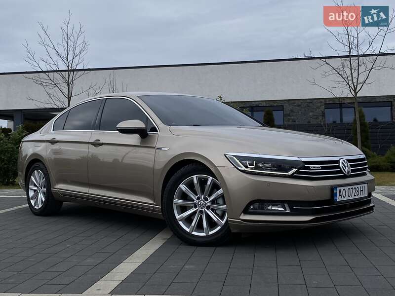 Седан Volkswagen Passat 2016 в Мукачево