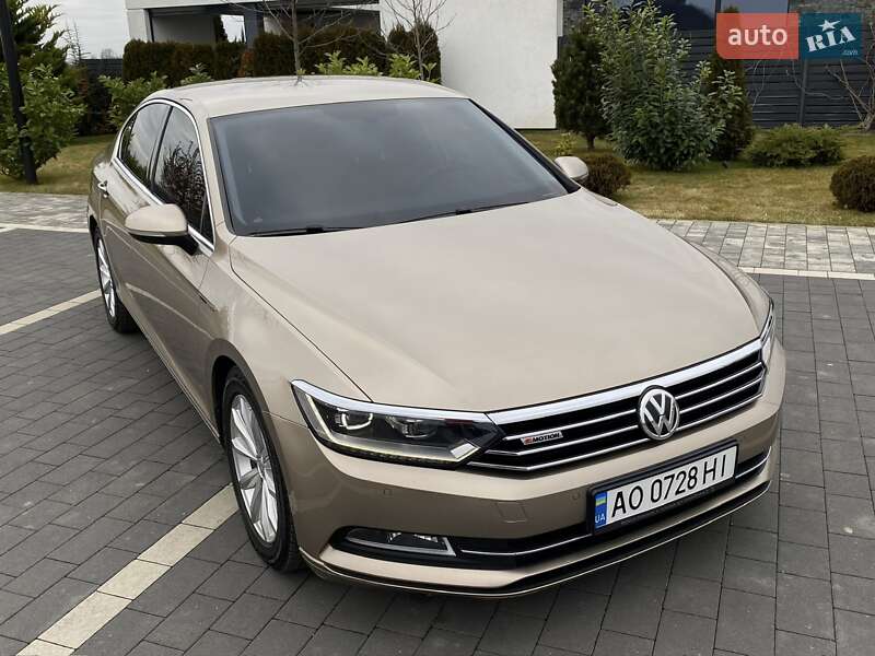 Седан Volkswagen Passat 2016 в Мукачево