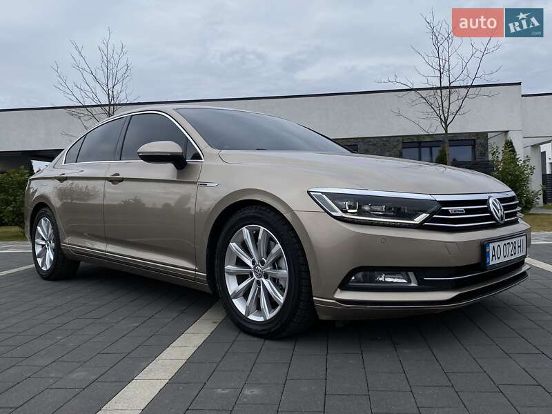 Седан Volkswagen Passat 2016 в Мукачево