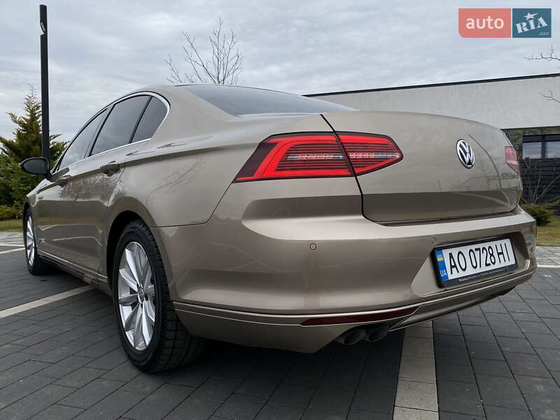 Седан Volkswagen Passat 2016 в Мукачево