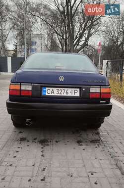 Седан Volkswagen Passat 1992 в Черкассах