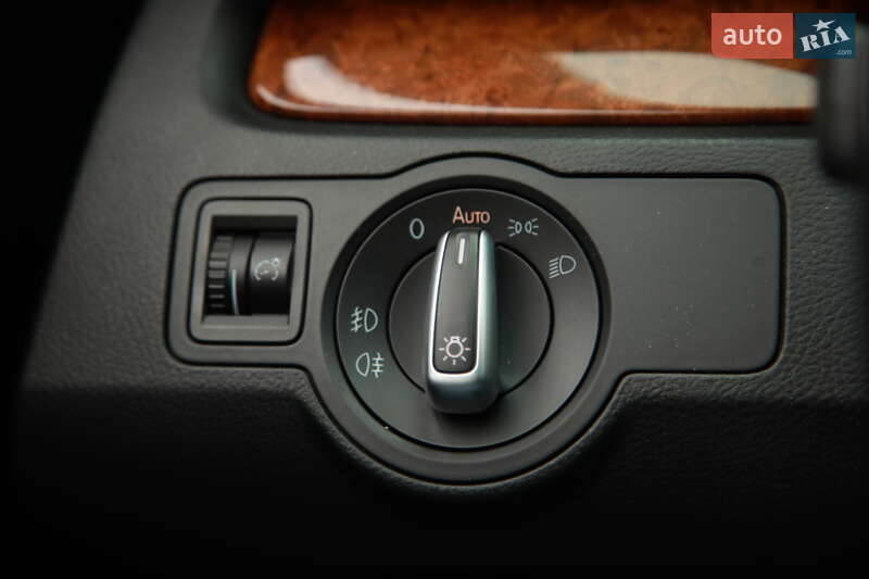 Седан Volkswagen Passat 2011 в Харькове