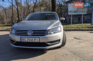 Седан Volkswagen Passat 2012 в Львові