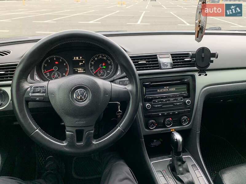 Седан Volkswagen Passat 2012 в Броварах
