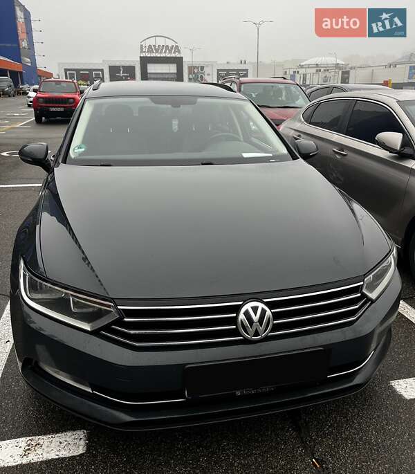 Універсал Volkswagen Passat 2016 в Києві