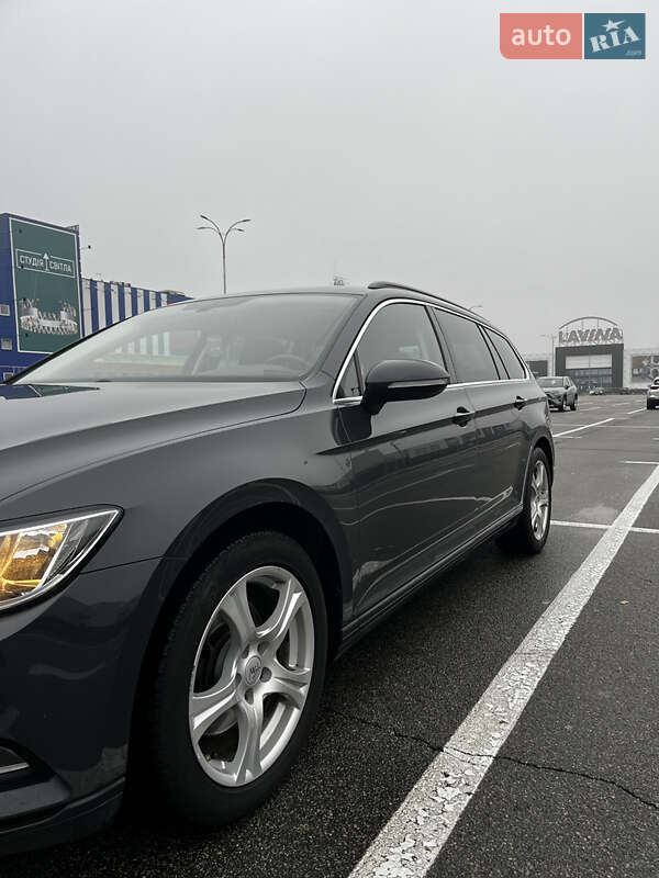 Універсал Volkswagen Passat 2016 в Києві