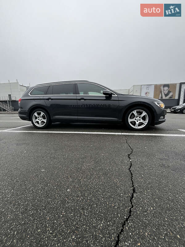 Універсал Volkswagen Passat 2016 в Києві
