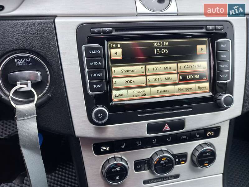 Универсал Volkswagen Passat 2012 в Хоросткове
